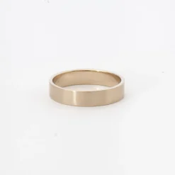 Engraved Pyramid Wedding Band