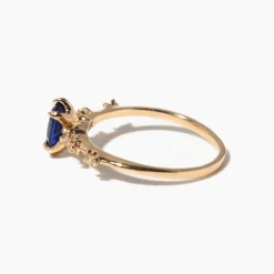 1.00 ct Blue Sapphire Daphne Ring