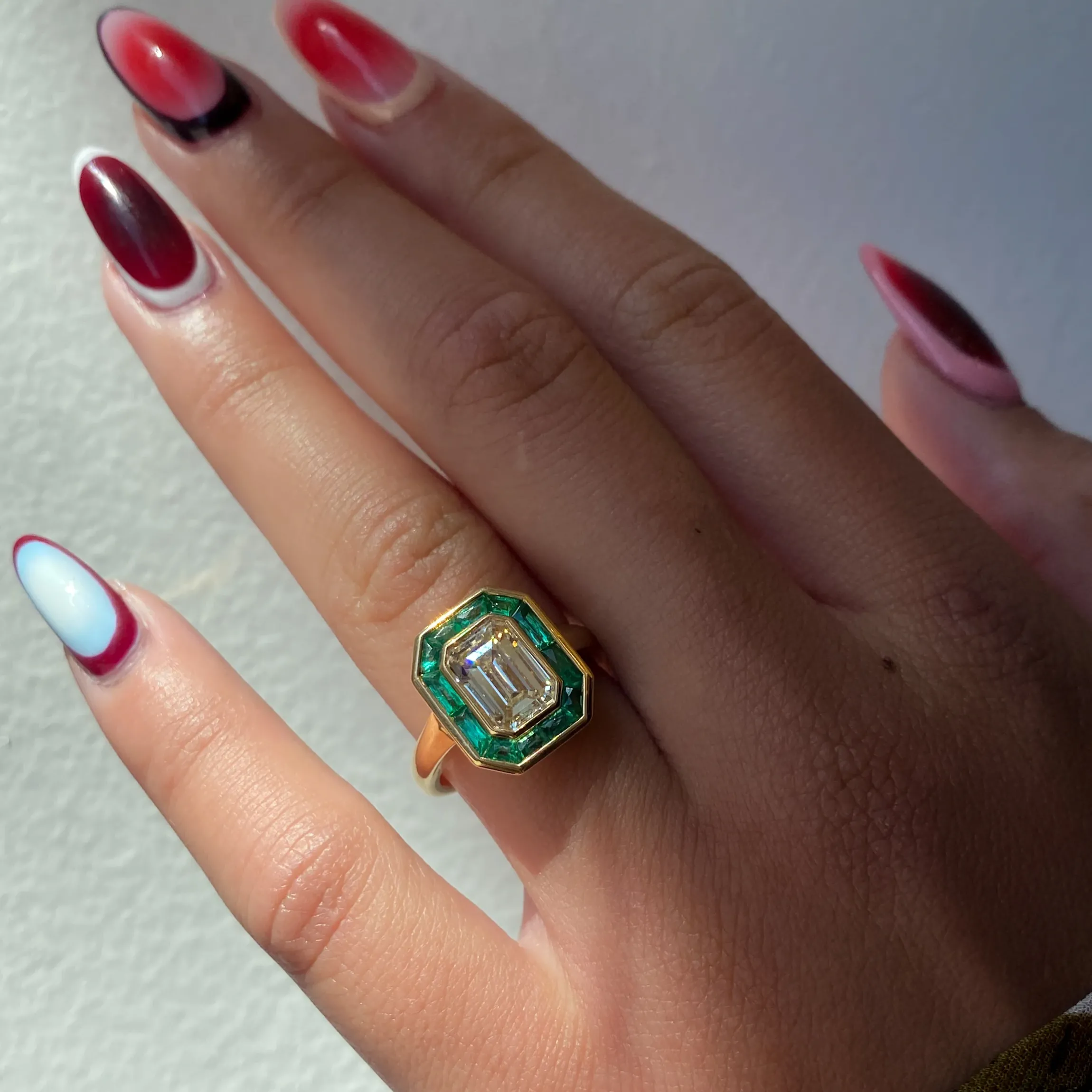2.11 ct Calibre-cut Emerald Halo Maria Ring