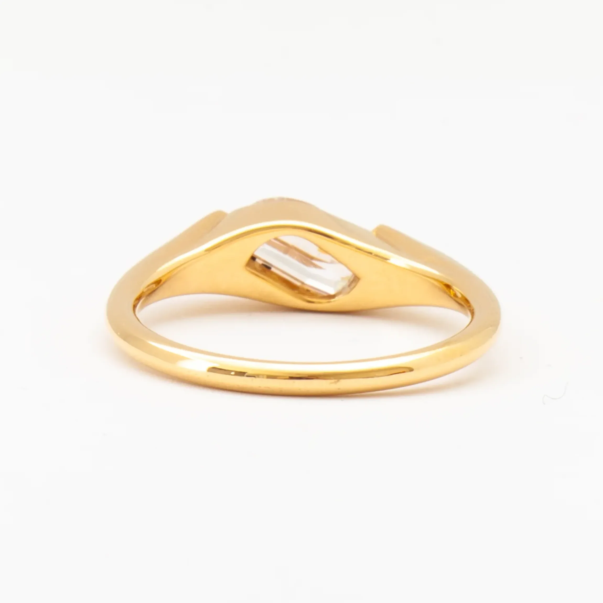 0.90 ct Flame-cut Diamond Ring