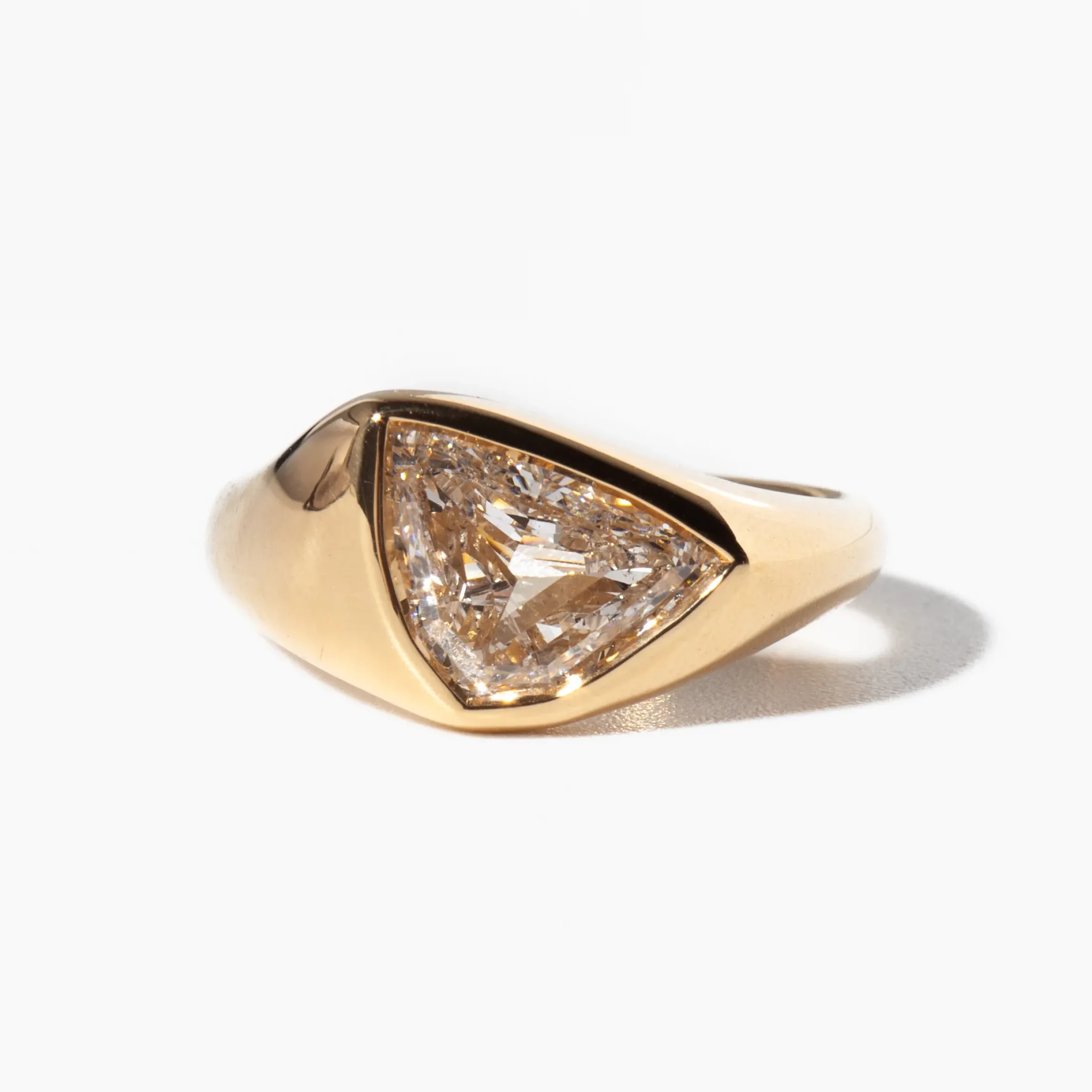 2.01 ct Floe Diamond Ring