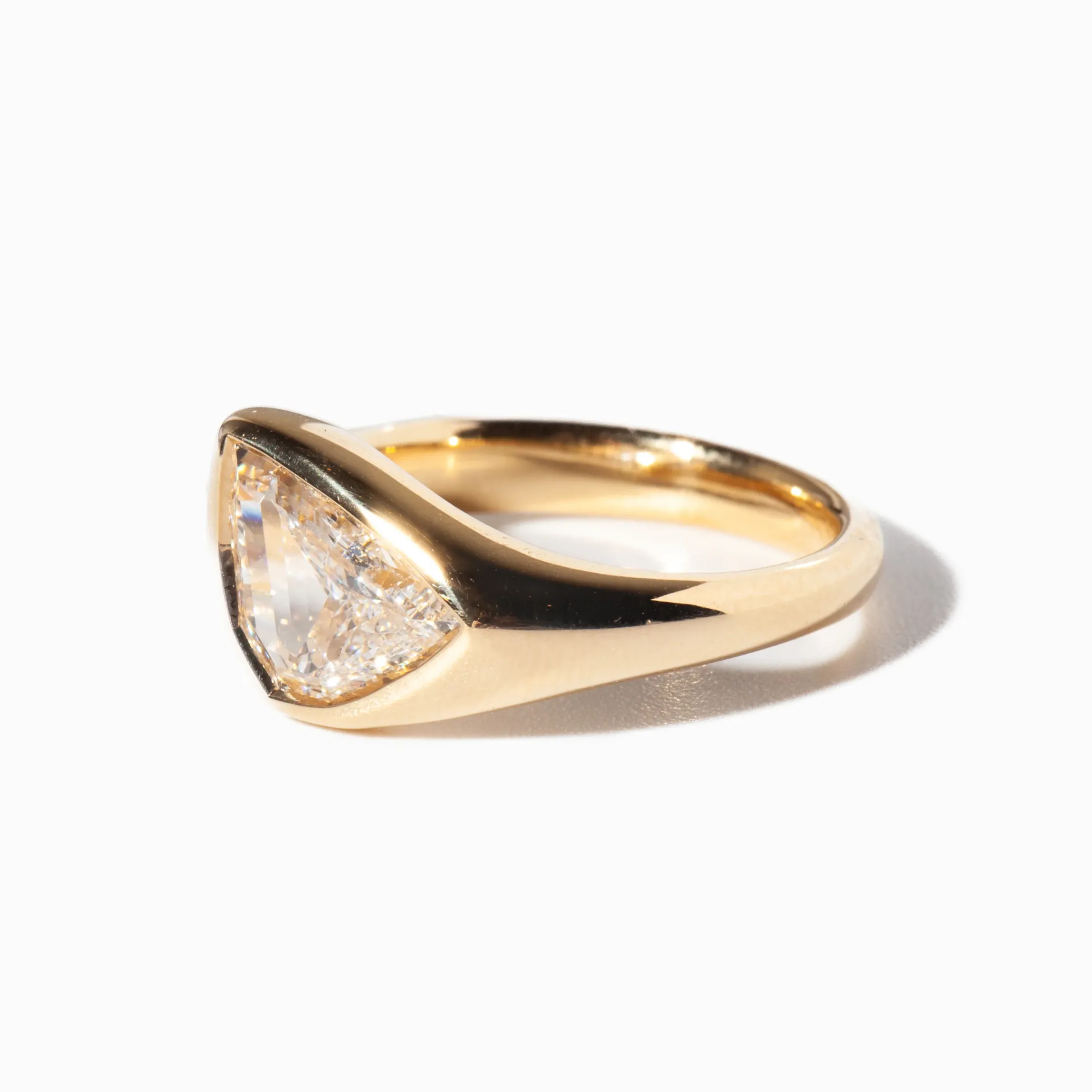 2.01 ct Floe Diamond Ring