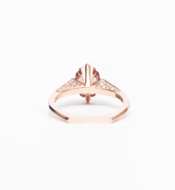 1.82 ct Garnet Minimalist Ring