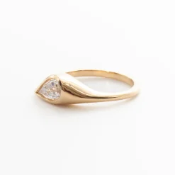 1.05 ct Lab-Grown Step-cut Pear Diamond Elation Signet Ring