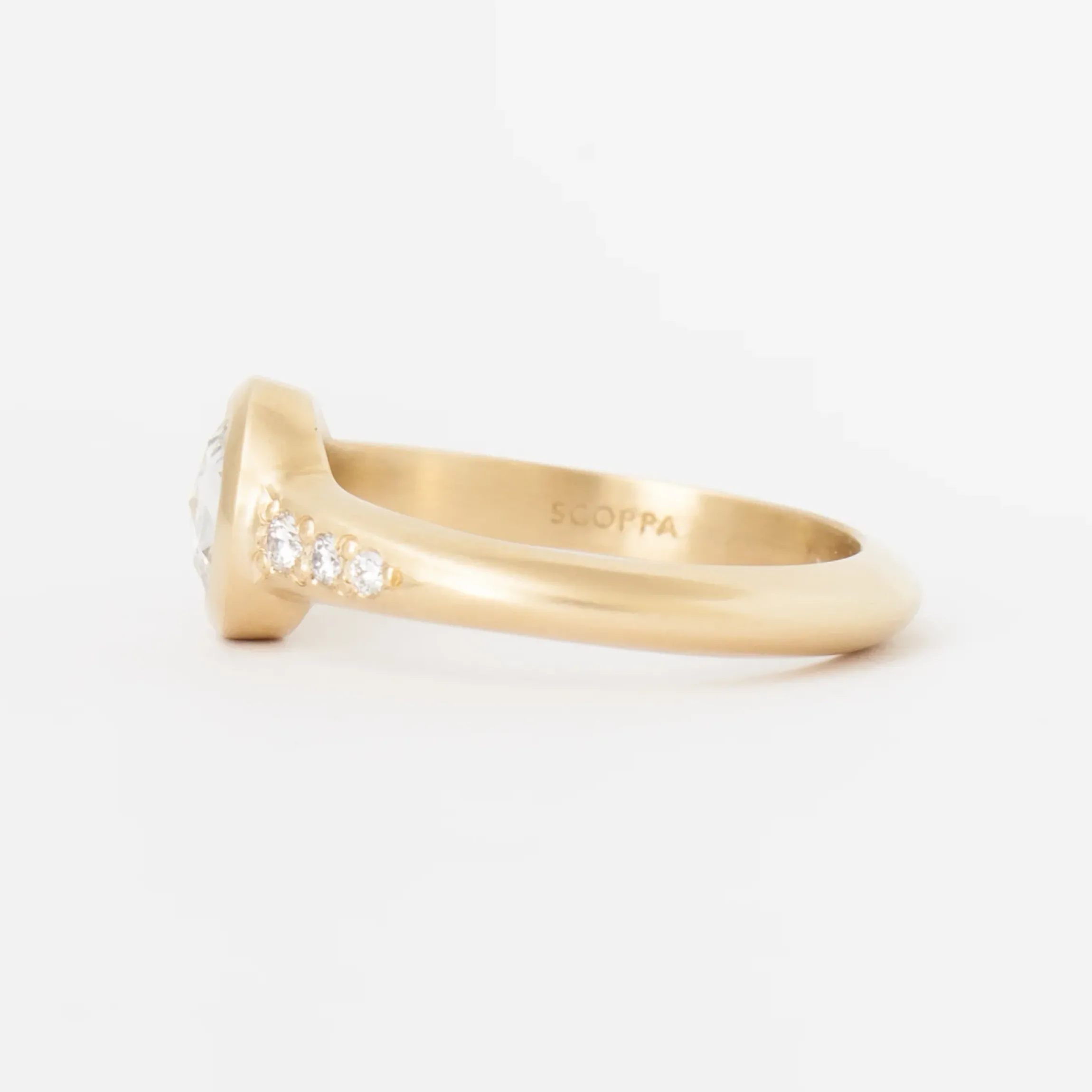 0.94 ct Round Rose-cut Diamond Low Tide Thin Ring