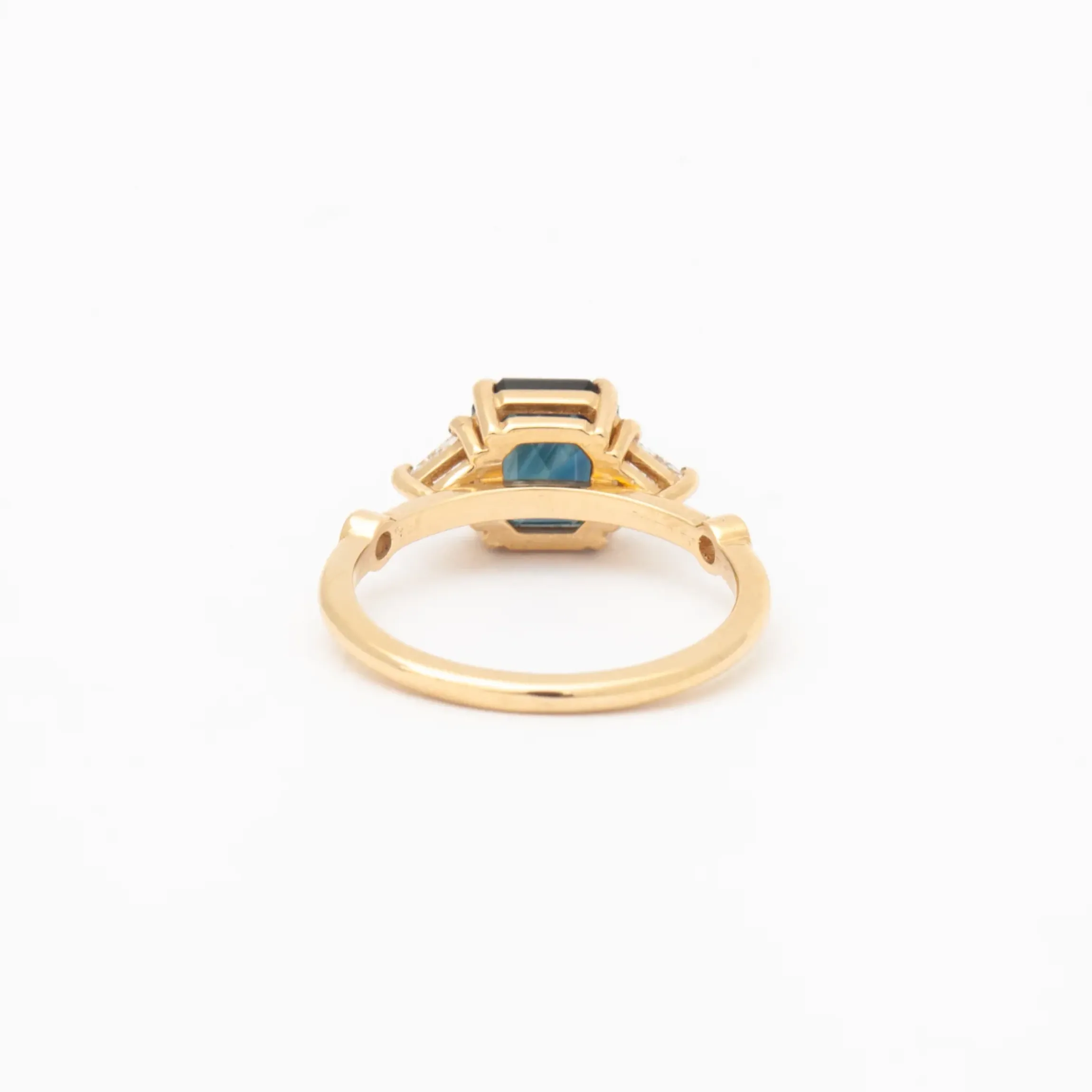 2.24 ct Teal Radiant Sapphire Scarlett Ring
