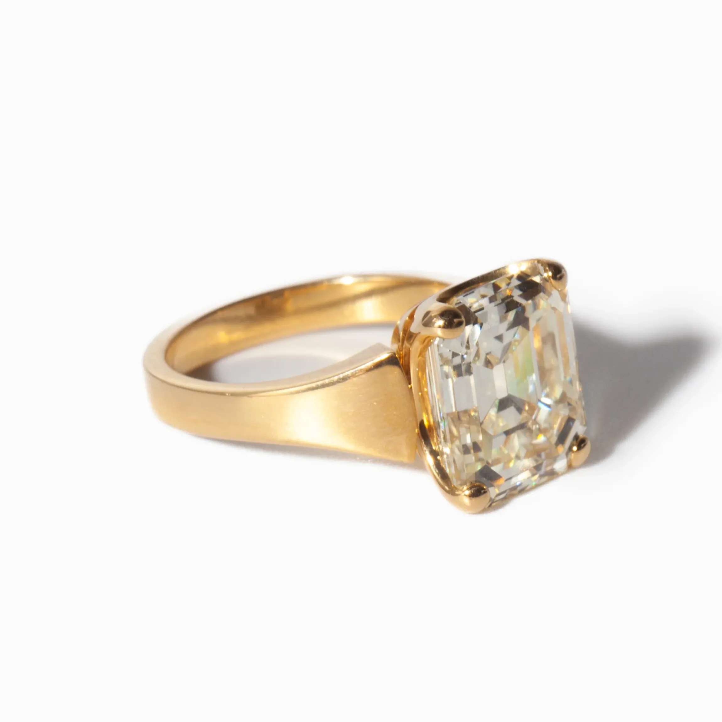 6.00 ct Vintage Emerald-cut Simone Ring