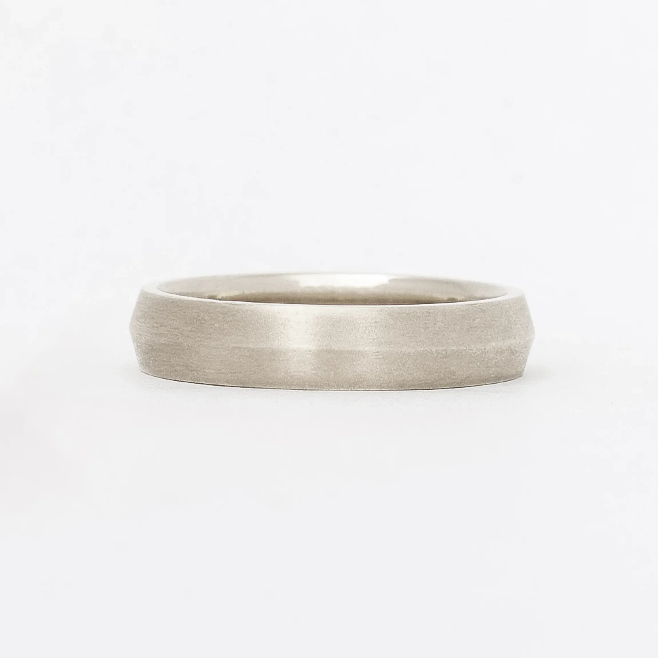 Arrow 4mm Matte Band