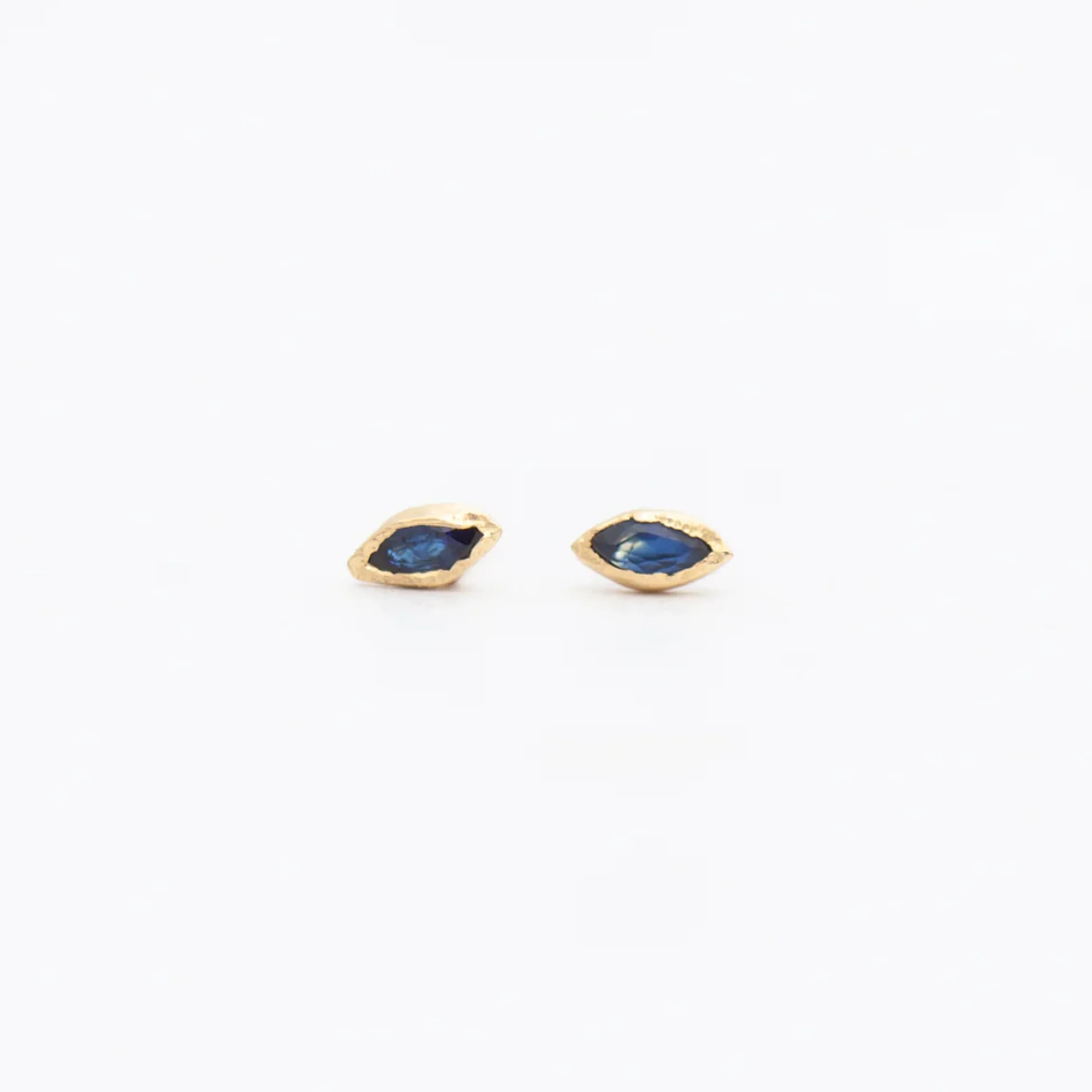 Bud Sapphire Earrings