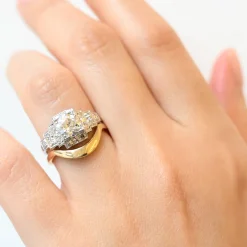 Calligraphic Curve Band