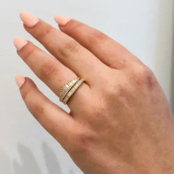 Carre Cut Diamond Band