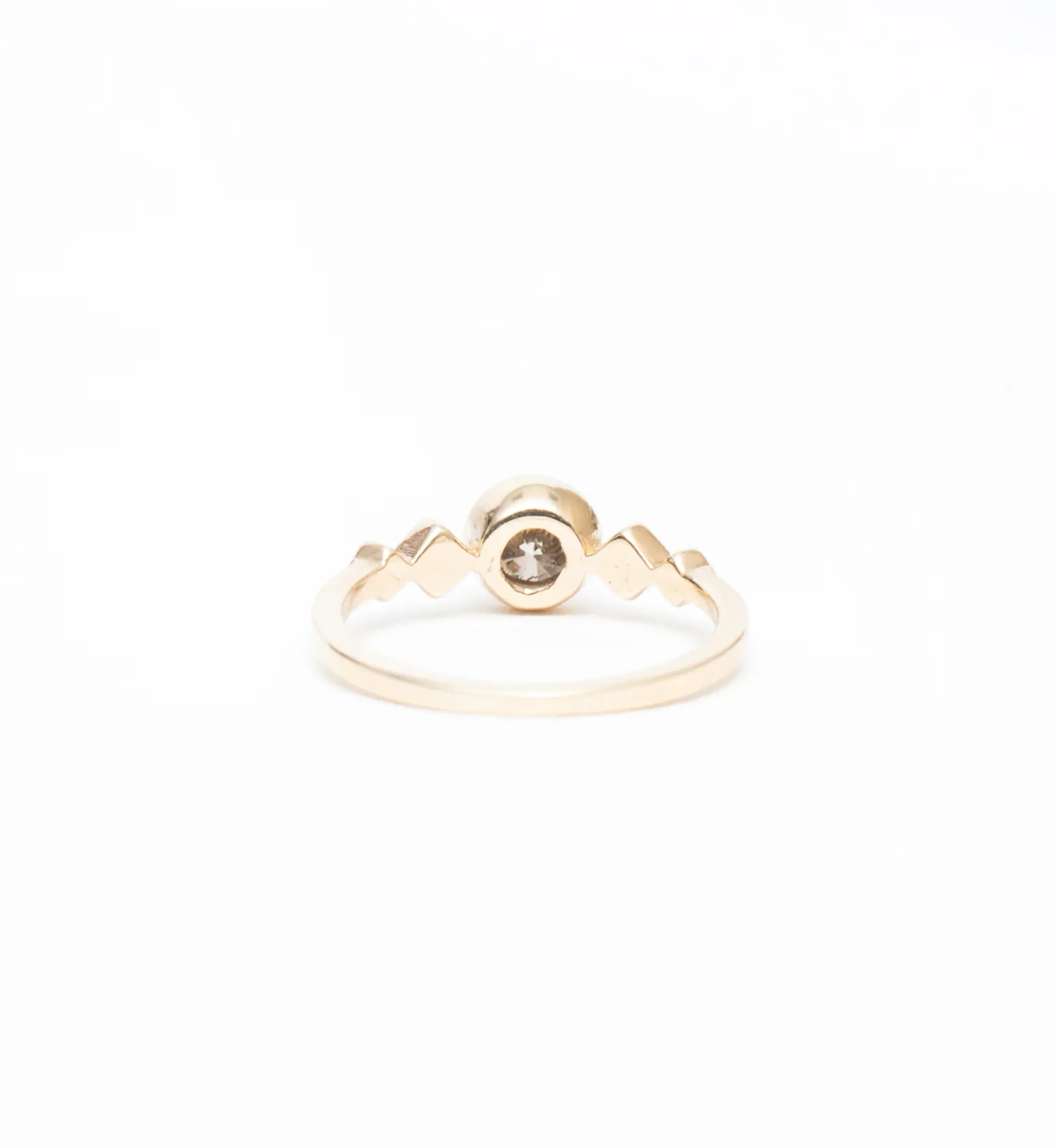 Champagne Diamond Solitaire Echo Ring