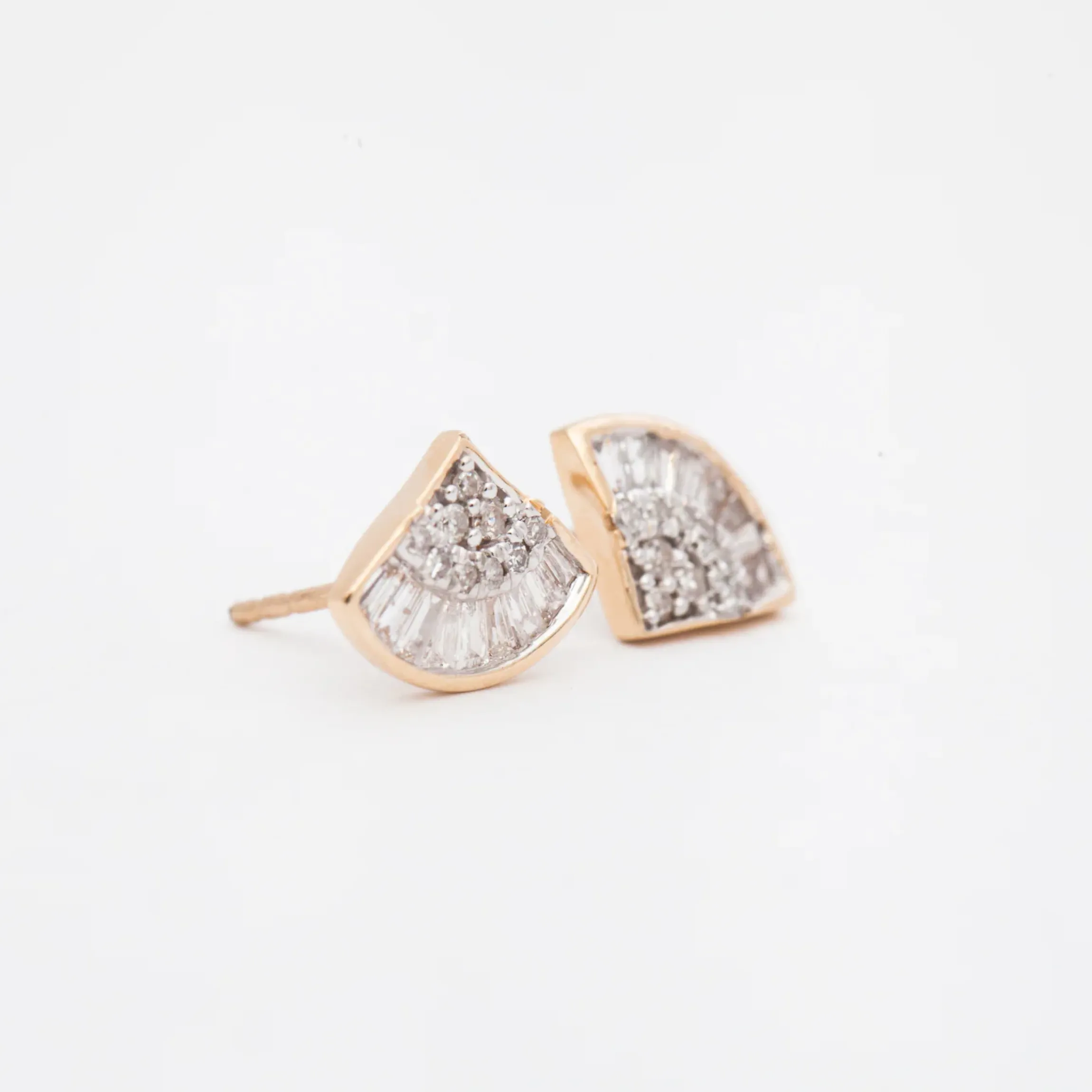 Deco Baguette Fan Studs