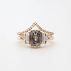 Eleonore Pavé Orbit Band