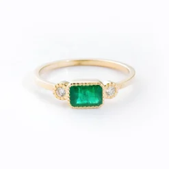 Emerald Lexie Ring