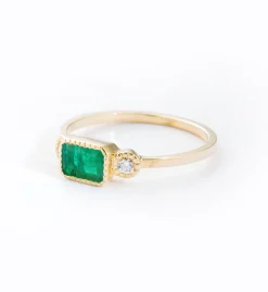Emerald Lexie Ring