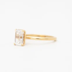 Emerald-Cut Coursière Solitaire