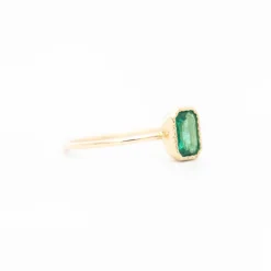 Emerald-Cut Green Emerald Wisp Ring
