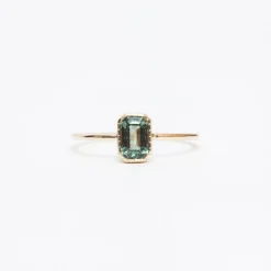 Emerald-Cut Green Sapphire Wisp Ring