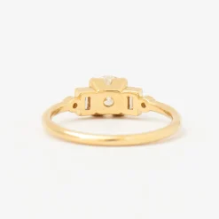 Exclusive 0.75 ct Diamond Solitaire Era Ring