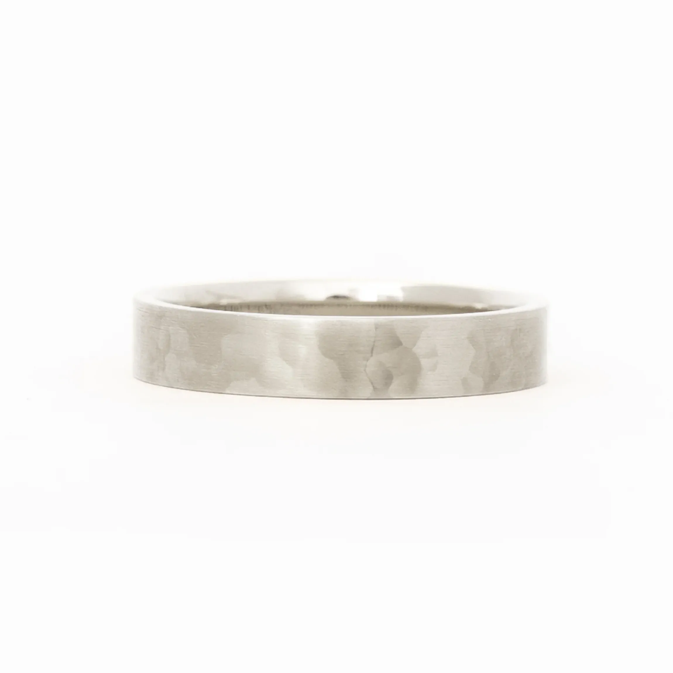 Finn 4mm Hammered Band