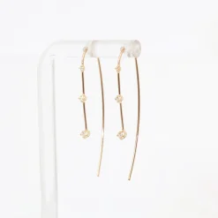 Graduated Three Prong Diamond Wire Earrings