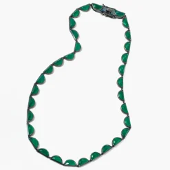 Green Onyx Large Scallop Rivière Necklace