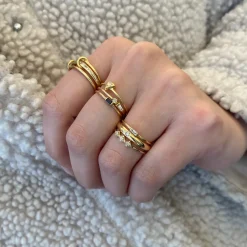 Horizontal Sapphire Baguette Ring