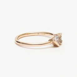 Lash Dyad Cluster Ring