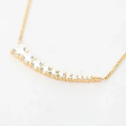 Lunado Necklace