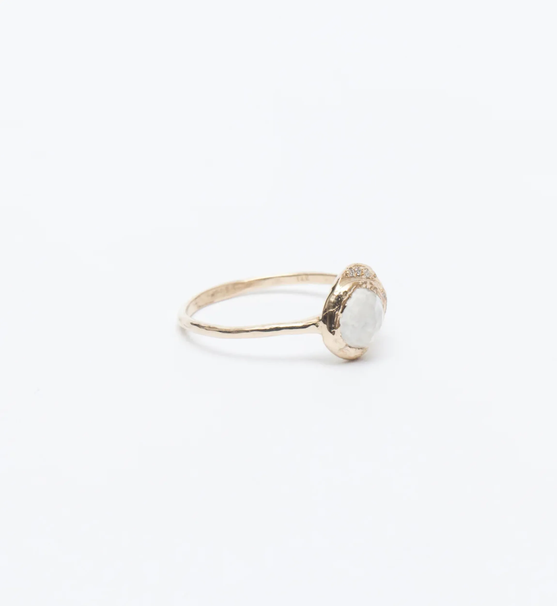 Mini Cove Moonstone Ring