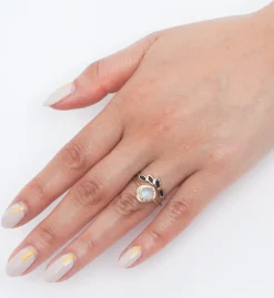 Mini Cove Moonstone Ring