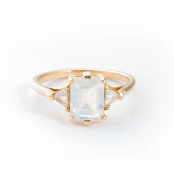 Moonstone Bea Ring