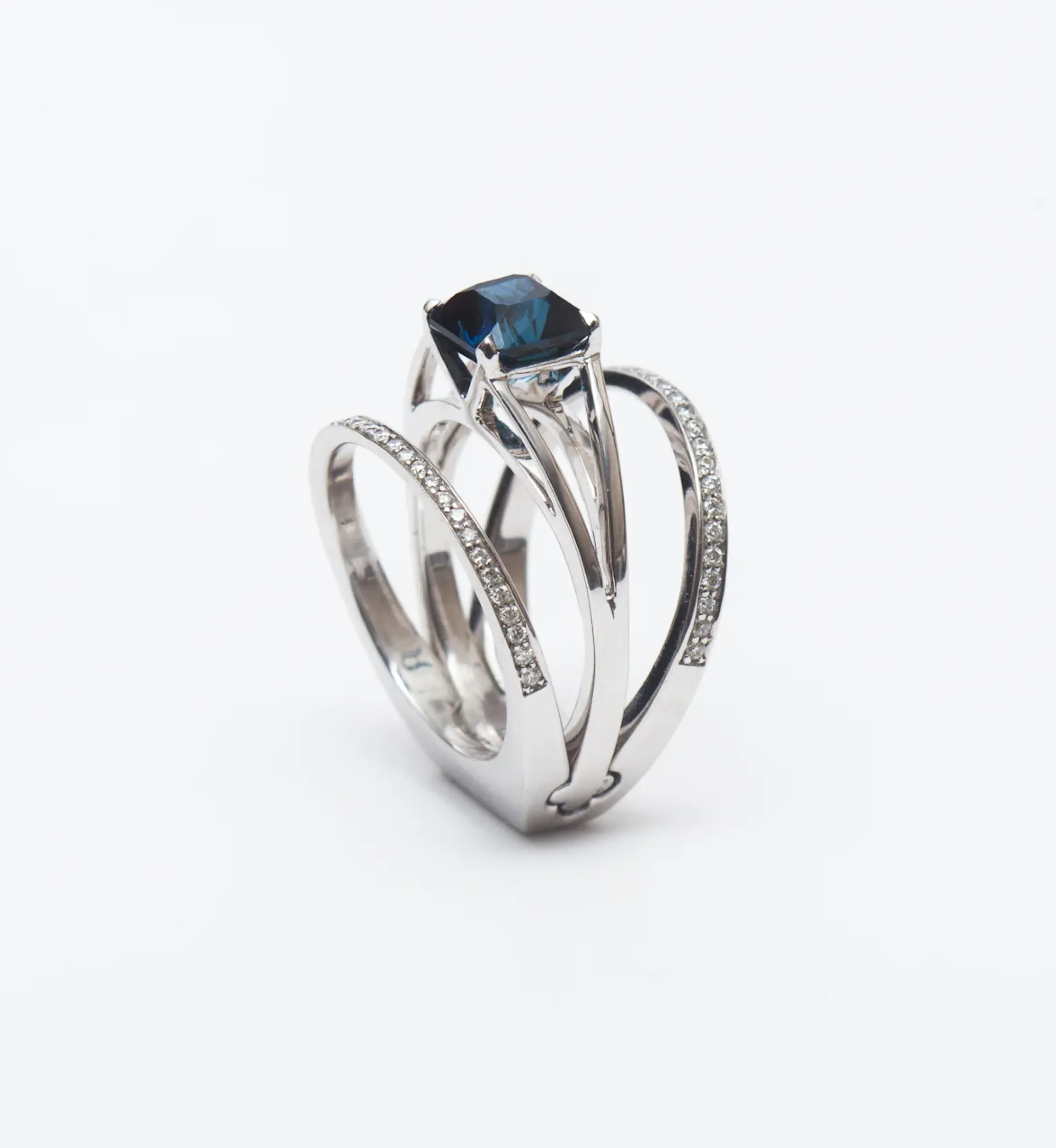 Nigerian Sapphire Centered & Acute Ring Set