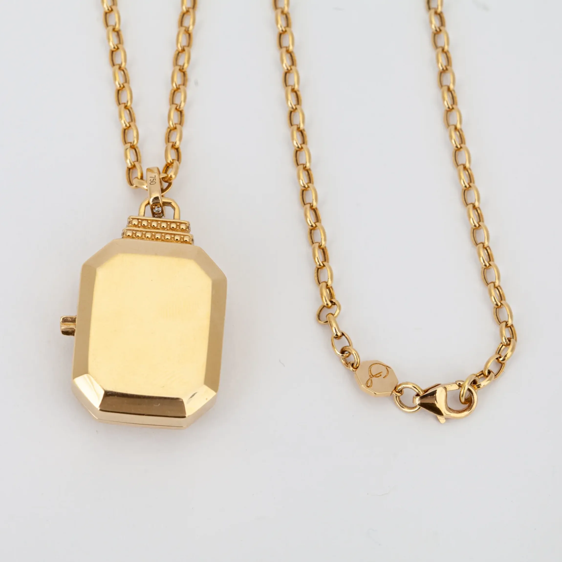 Onyx Le Stelle Locket