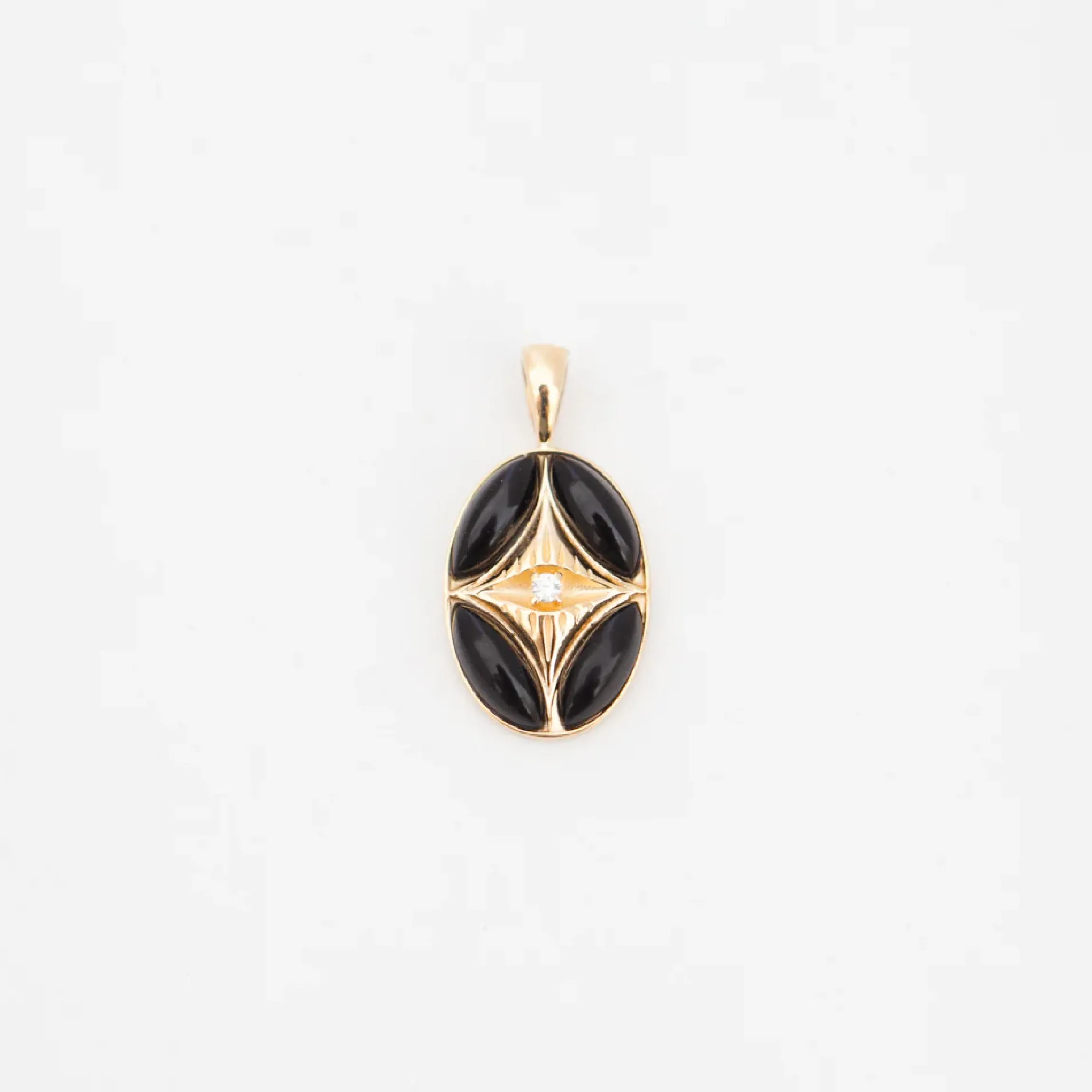 Onyx Perrine Amulet