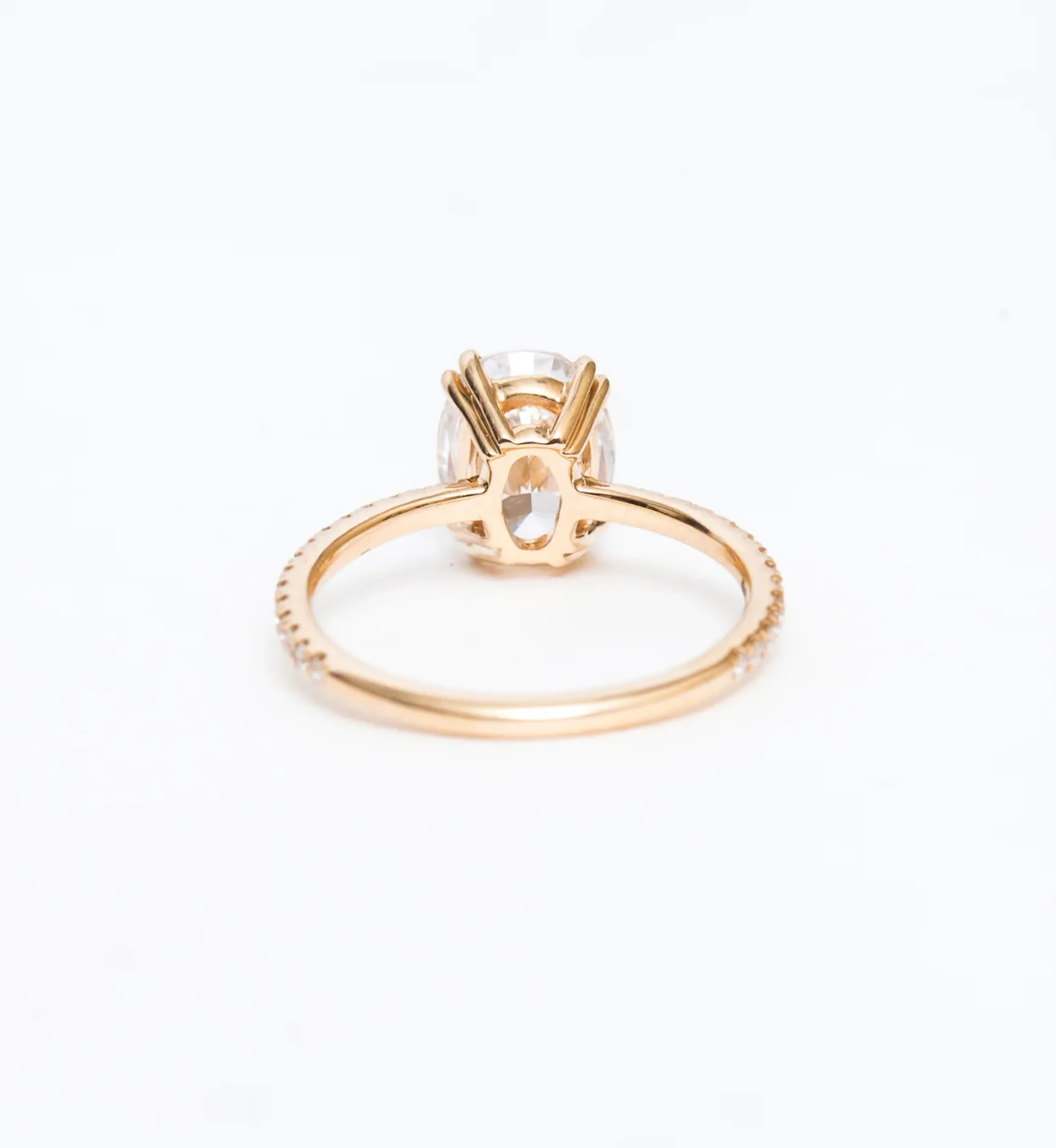 Oval Eleonore Delicate Pavé Ring