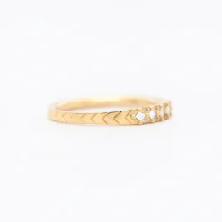 Pattern Wedding Band with Carré Diamonds