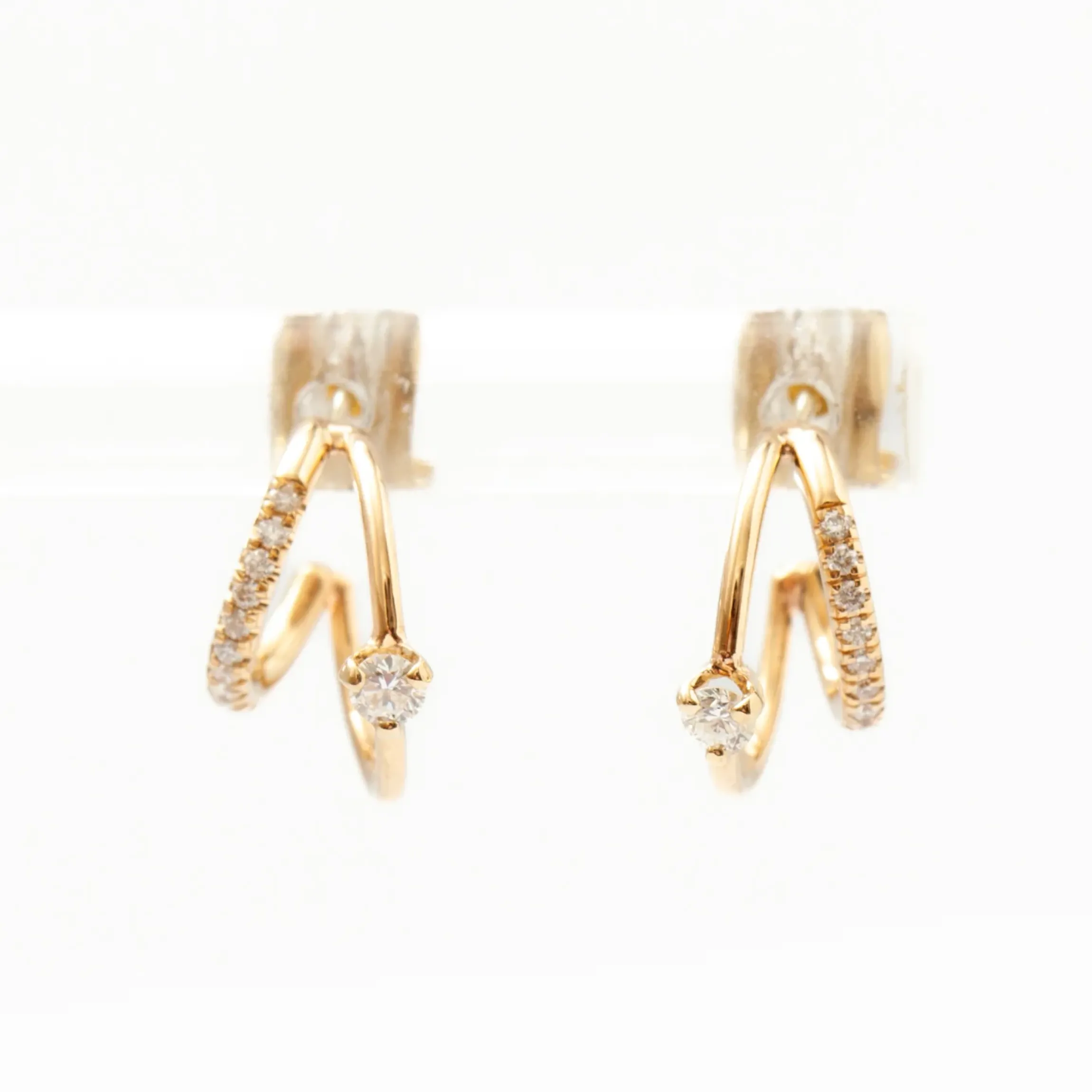 Pavé & Prong Diamond Double Wire Huggie Hoops