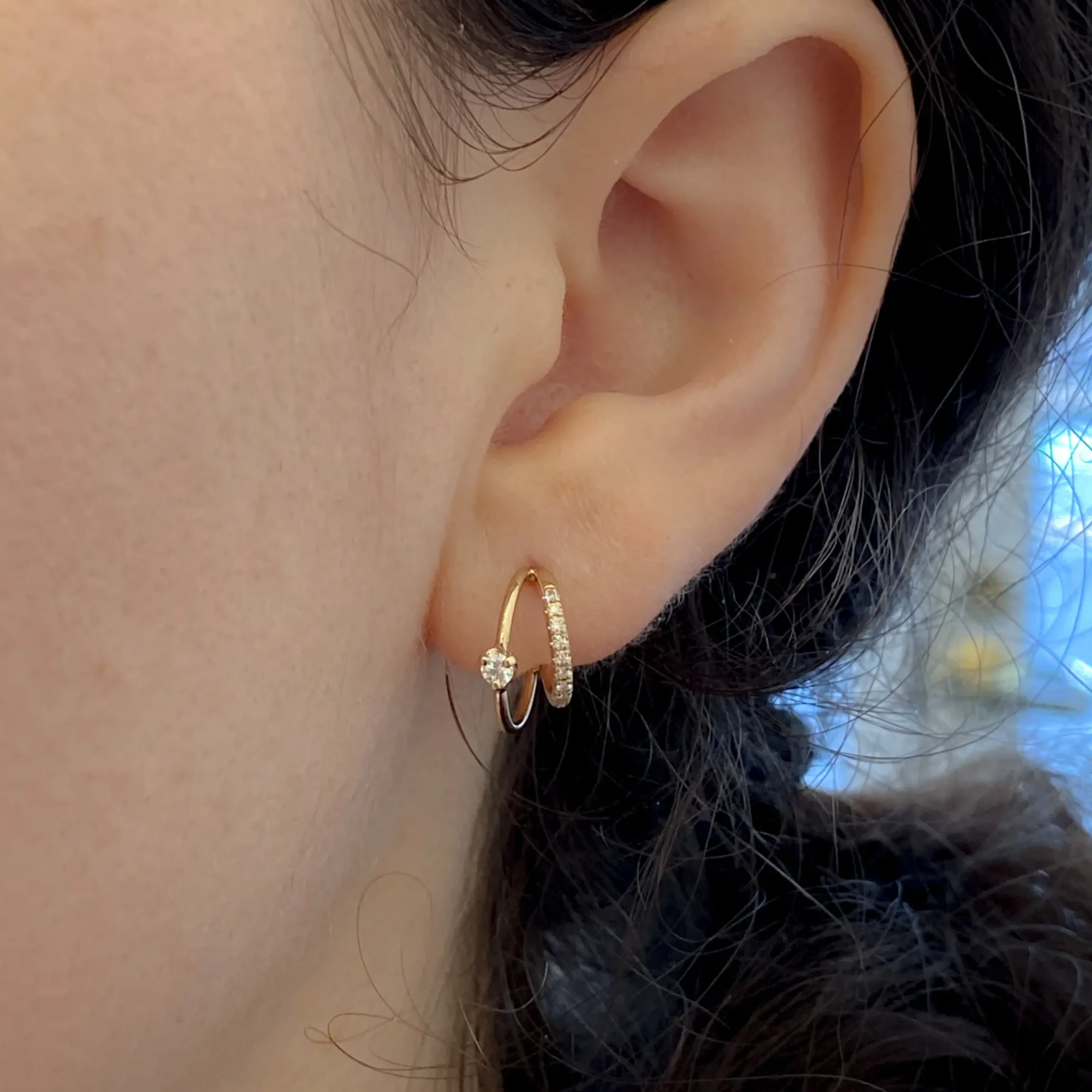 Pavé & Prong Diamond Double Wire Huggie Hoops