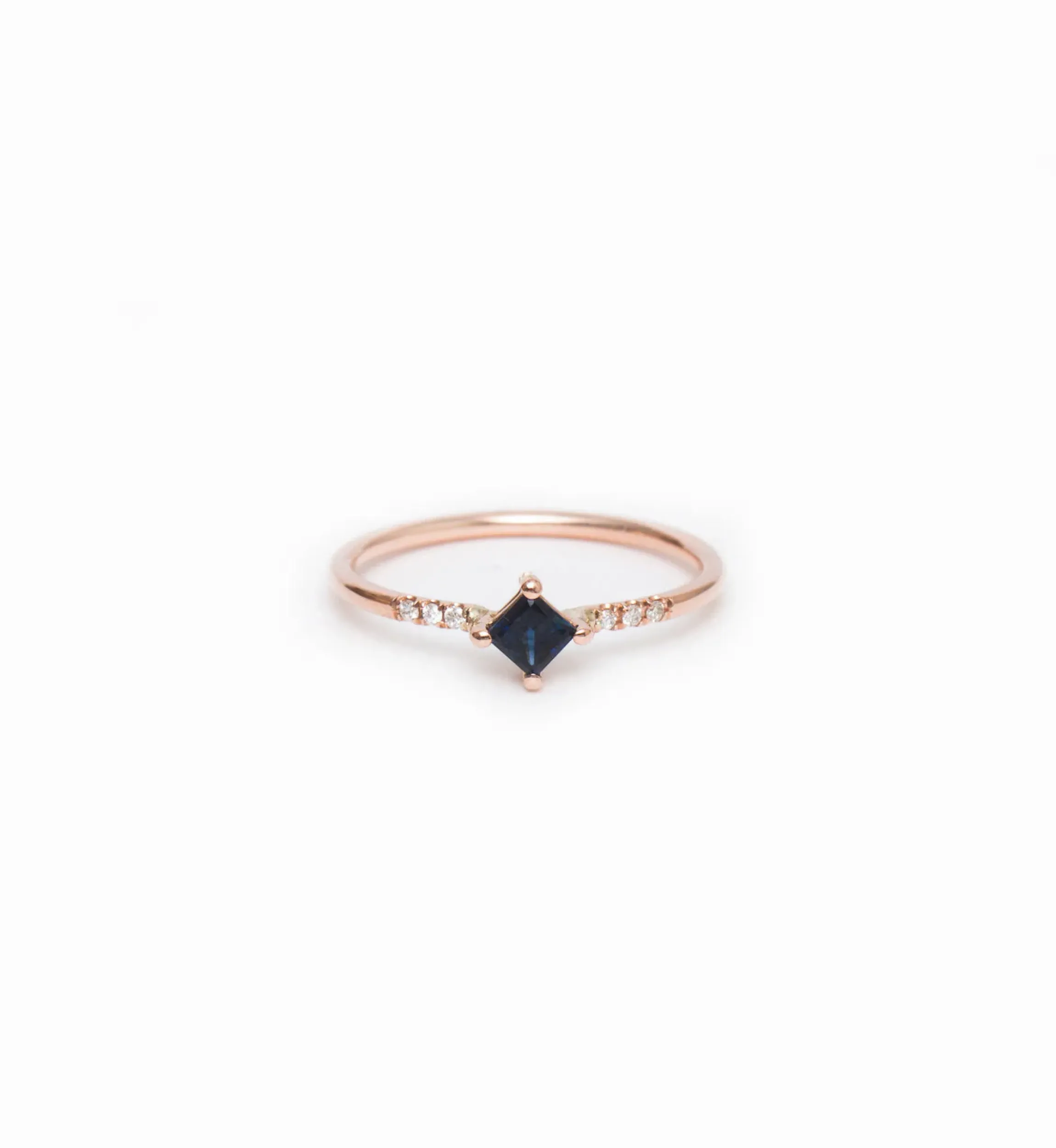 Sapphire Point Equilibrium Ring