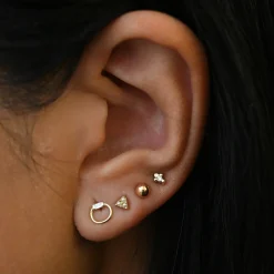 Single Pearl Cluster Stud