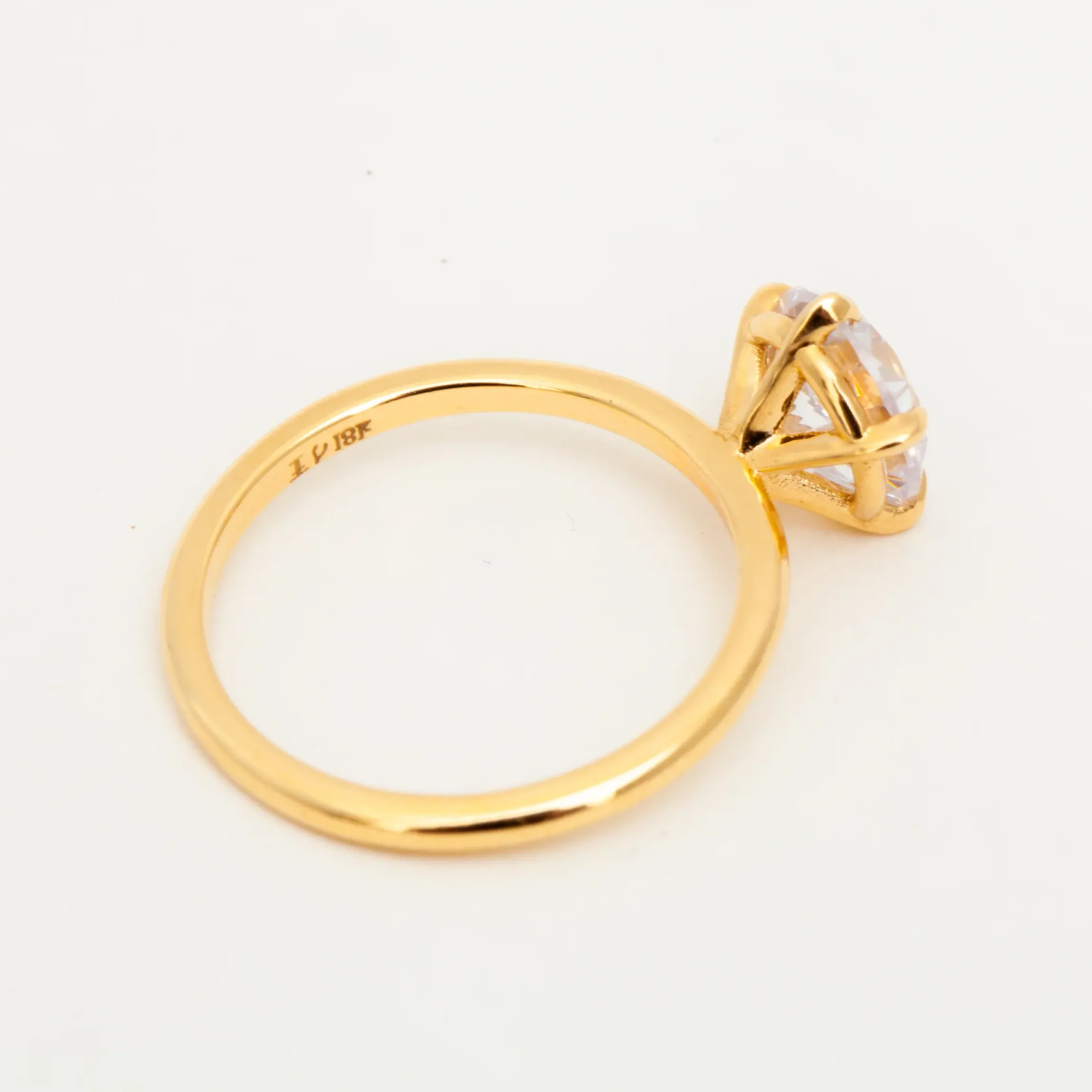 Vault Five-Prong Solitaire