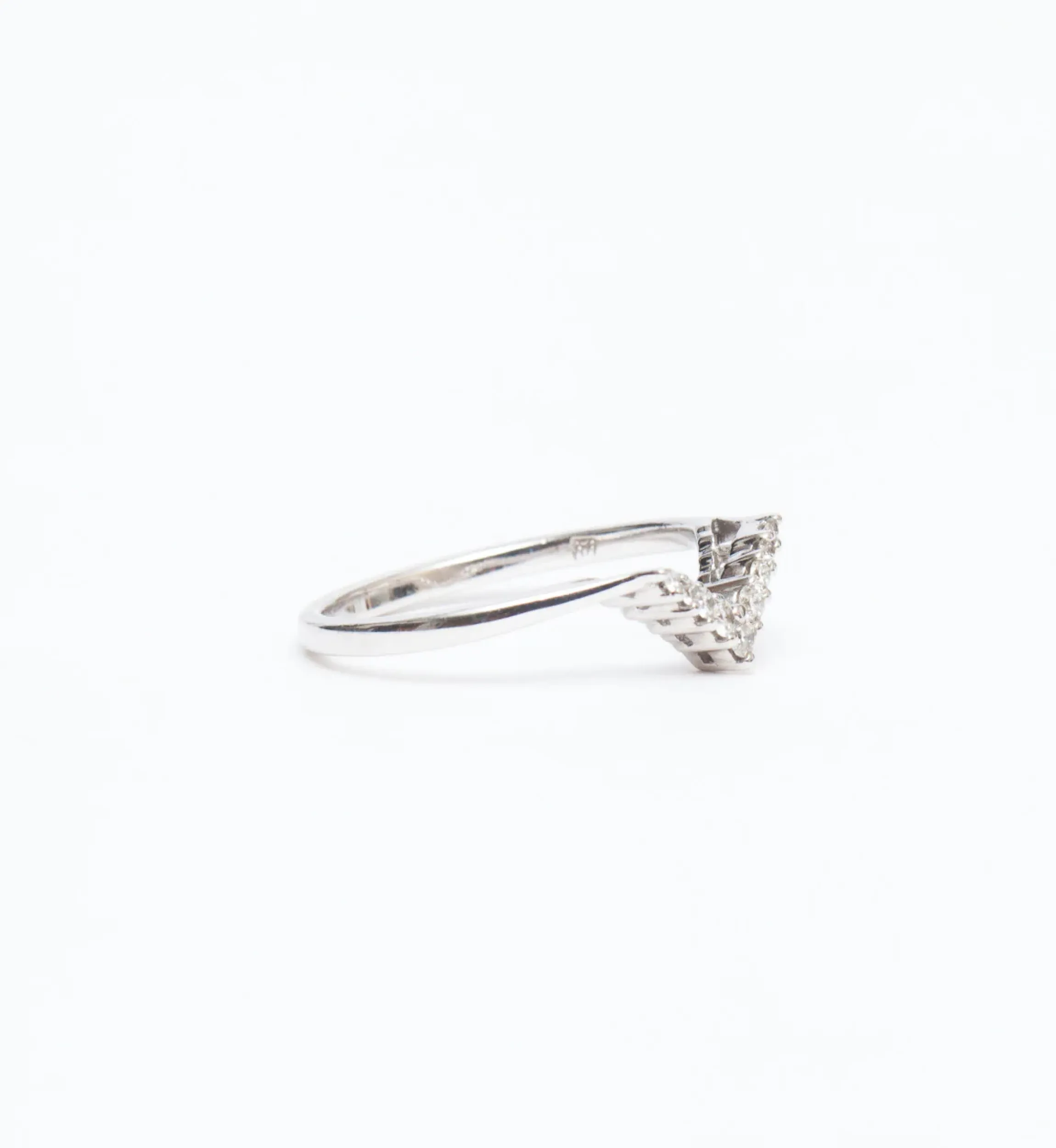 White Diamond Petite Chevron Band
