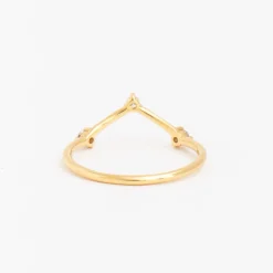 White Diamond Three-Step Triangle Ring